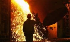 Produção de aço deve retomar trajetória de alta em 2012